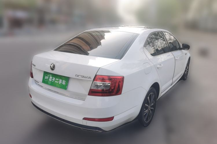 Used Skoda Octavia 2017 TSI280 DSG Smart Drive Edition Rear Right 45 Deg