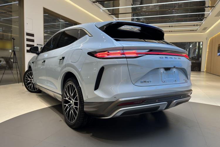 Used Denza N7 2023 Long-Range Performance Max Edition
