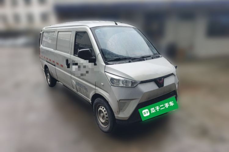Used Wuling Electric Truck 2022 Affordable Model Anchi with 35.904 kWh Front Right 45 Deg