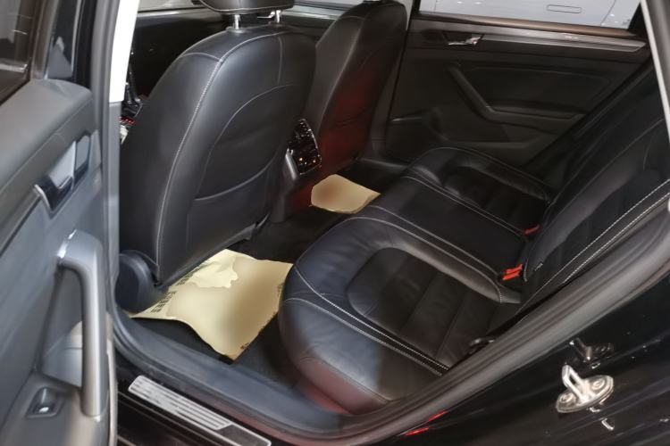 Used Volkswagen Passat 2017 330TSI DSG Luxury Edition