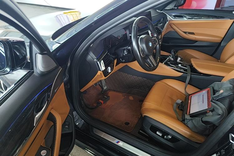 Used BMW 5 Series 2019 Restyled 530Li Luxury Edition M Sport Package
