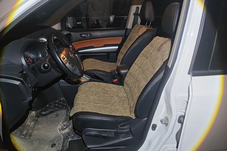 Used Dongfeng Fengdu MX6 2016 2.0L CVT Two-Wheel Drive All-Around Version
