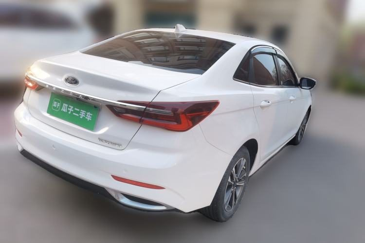 Used Ford Escort 2021 1.5L Automatic Diamond Edition
