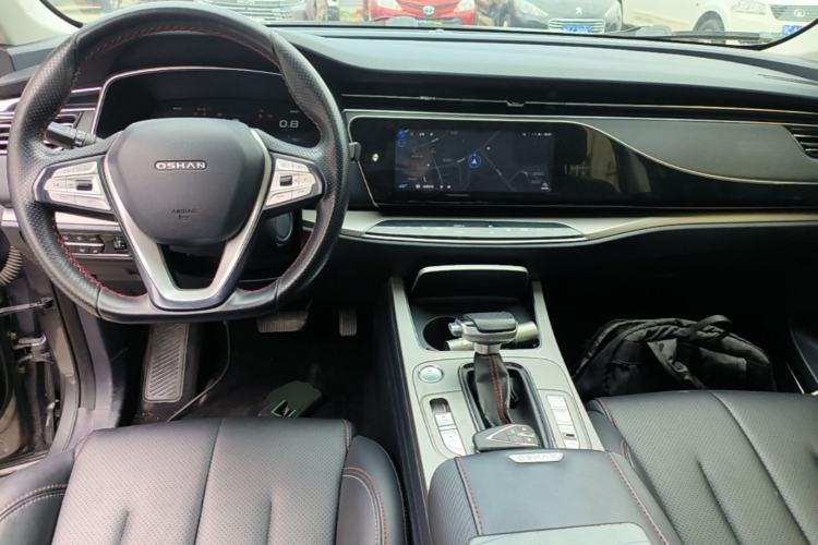 Used CHANGAN OSHAN X7 2021 1.5T Automatic Pilot Version Center Console