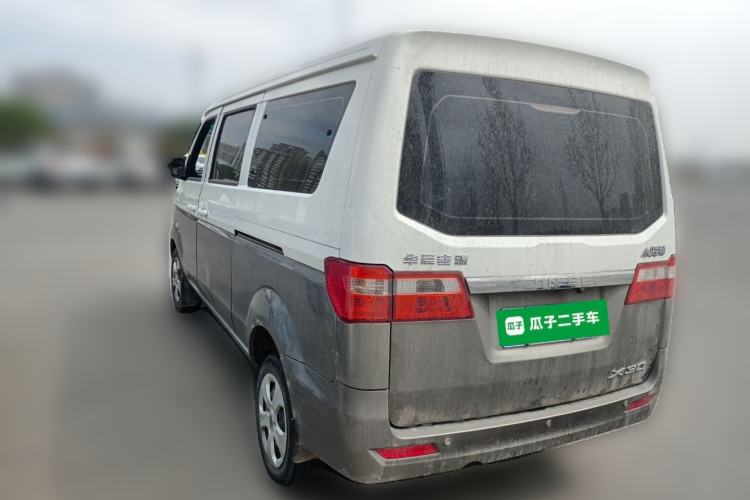 Used Jinbei Hiace X30 2023 1.5L Business-Style Passenger Van 5/6/7-Seater Non-Air-Conditioned Version SWC15M
