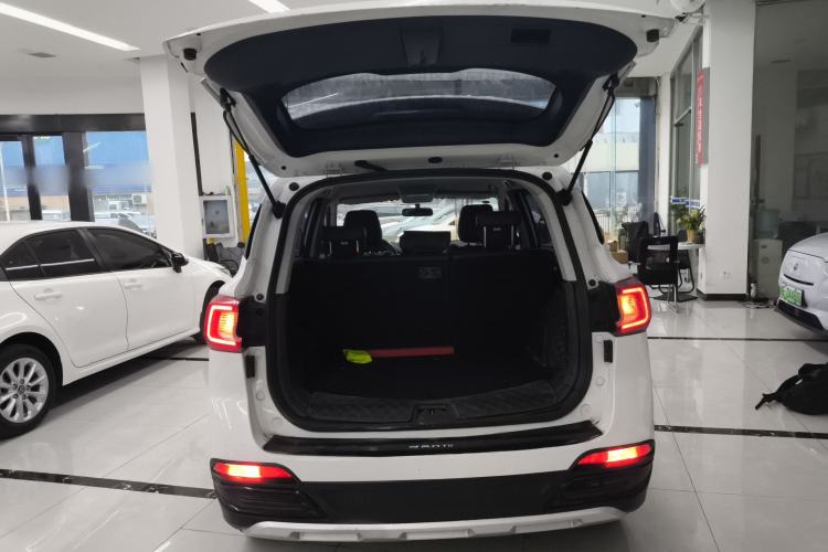 Used FORTHING T5 2022 Grand Edition 1.6L Manual Dream-Chasing Five-Seat Model
