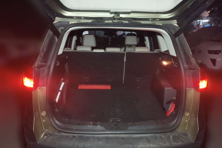 Used Ford Kuga 2013 2.0L GTDi Four-Wheel-Drive Elite Model Trunk