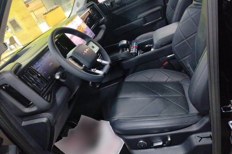 Used Formula Leopard 5 2023 Navigator Edition