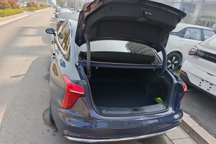 Used Hongqi H5 2023 2.0T Automatic Smart Connect Flagship Edition