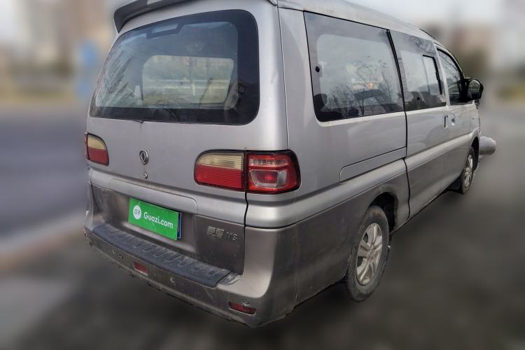 Used FORTHING Lingzhi 2017 M3L 1.6L 7-Seater Comfort Model
