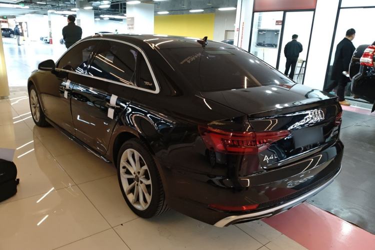 Used Audi A4L 2019 40 TFSI Fashion Edition China VI Emission Standard