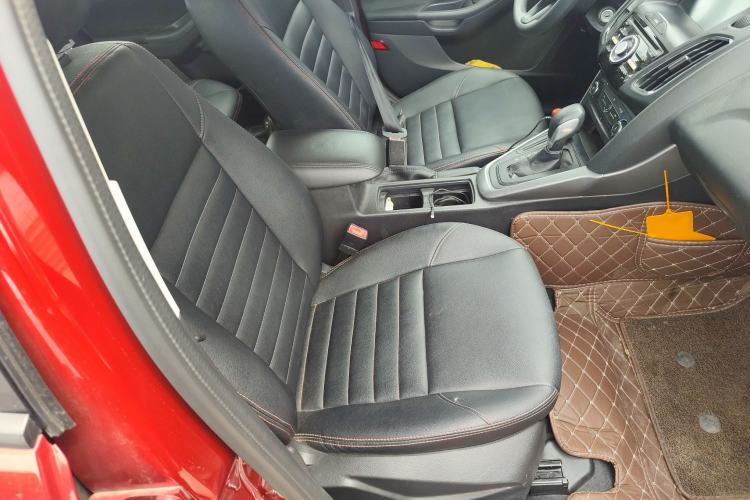 Used Ford Focus 2017 Hatchback 1.6L Automatic Comfort Plus SmartDrive Edition Right Front Seat