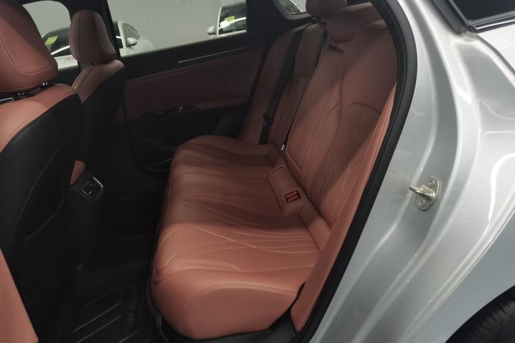 Used Geely Galaxy L6 2025 EM-i 140km Starship Edition
