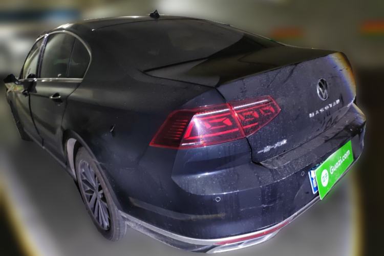 Used Volkswagen Magotan 2023 2 Million Units Limited Edition 330TSI DSG Leading Version
