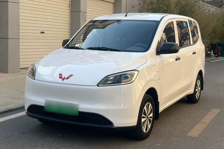 Used Wuling Hongguang New Energy 2024 All-Electric Model 300KM Practical Version