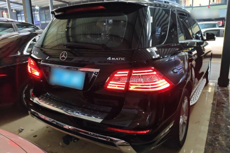 Used Mercedes-Benz M-Class 2014 ML 320 4MATIC Rear Right 45 Deg