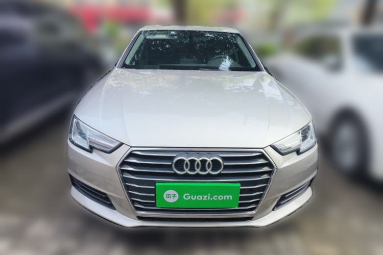 Used Audi A4L 2017 40 TFSI Ambition Edition
