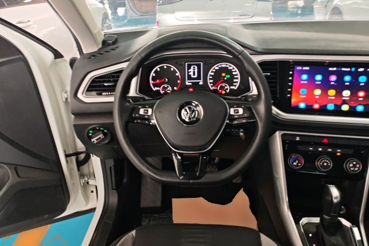 Used Volkswagen T-ROC 2020 230TSI DSG Two-Wheel Drive Advanced Version Steering Wheel
