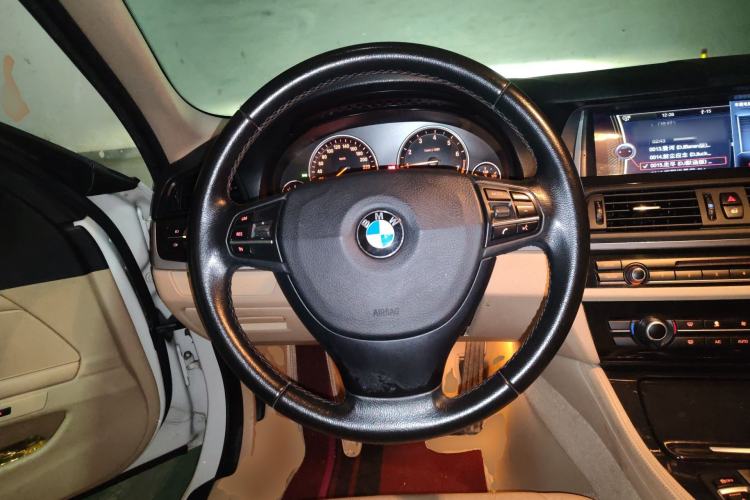 Used BMW 5 Series 2013 520Li Elegant Edition
