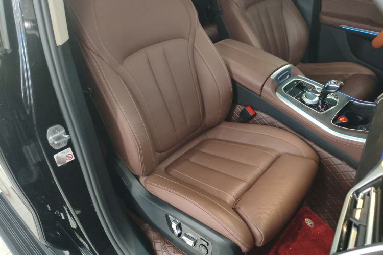 Used BMW X5 2022 xDrive40i Luxury Edition M Sport Package
