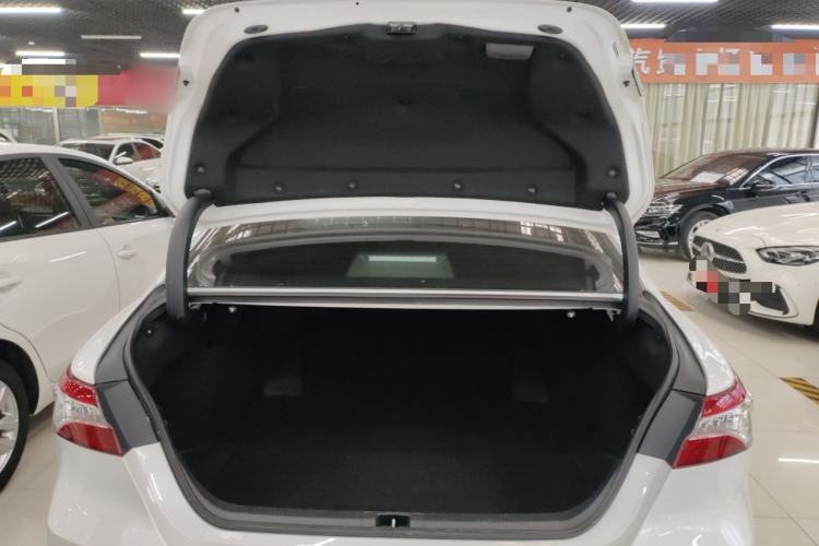 Used Toyota Camry 2023 2.0G Luxury Edition
