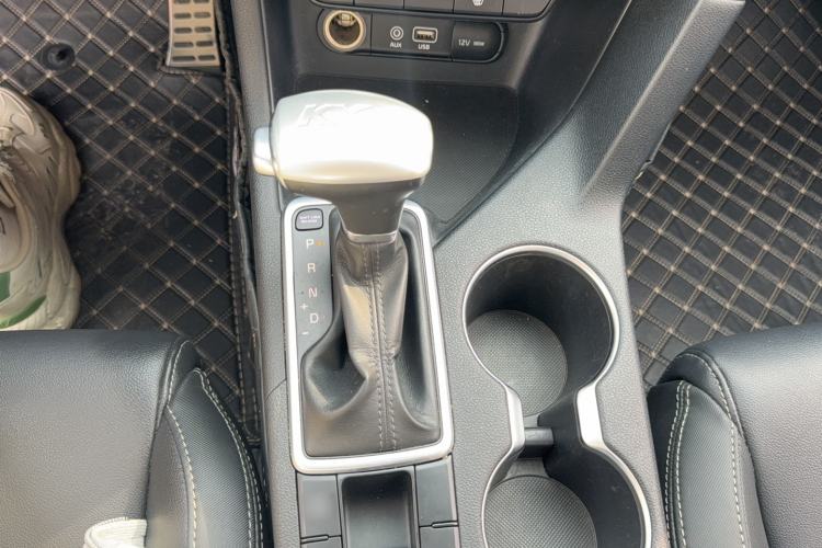 Used Kia KX5 2017 1.6T Automatic Two-Wheel Drive 15th Anniversary Special Edition DLX