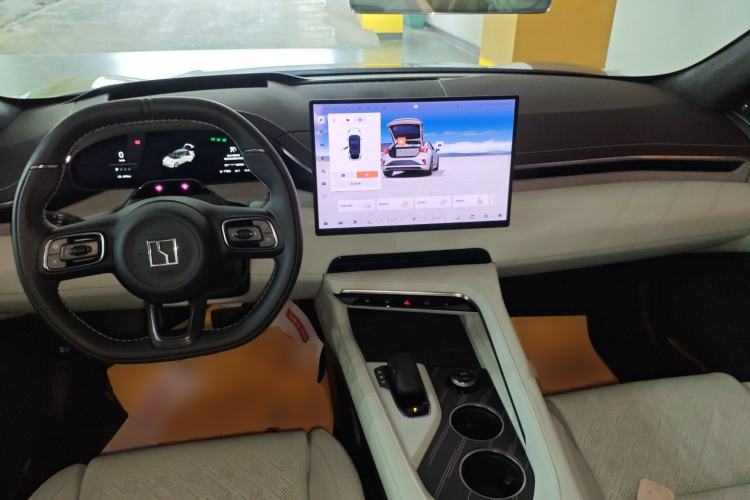 Used Zeekr 001 2024 WE Edition 100 kWh Rear-Drive Center Console