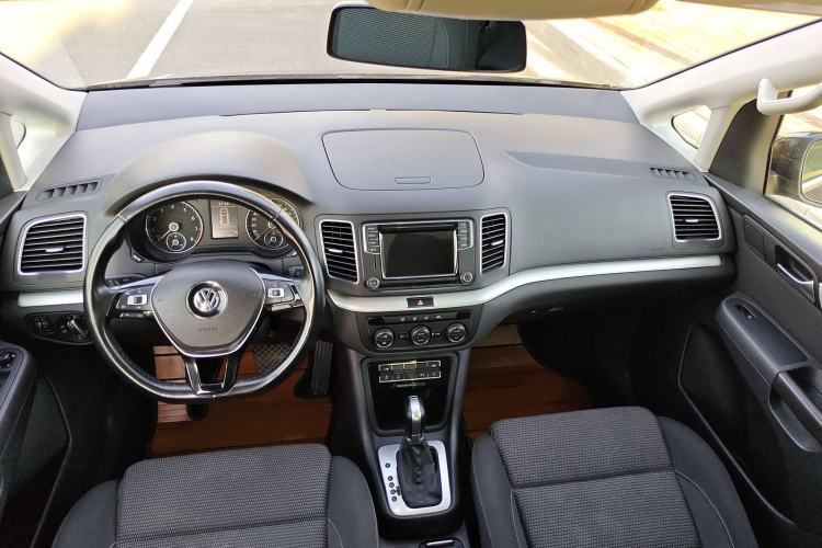 Used Volkswagen Sharan 2016 380TSI Warm-Hearted Red Limited Edition