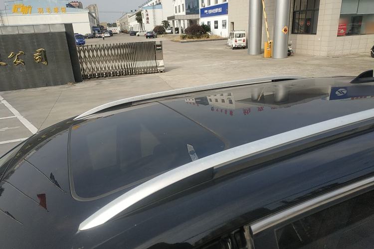 Used FORTHING Joyear X5 2017 1.6L CVT Luxury Model
