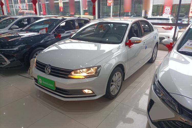 Used Volkswagen Sagitar 2018 1.6L Automatic Fashion Model