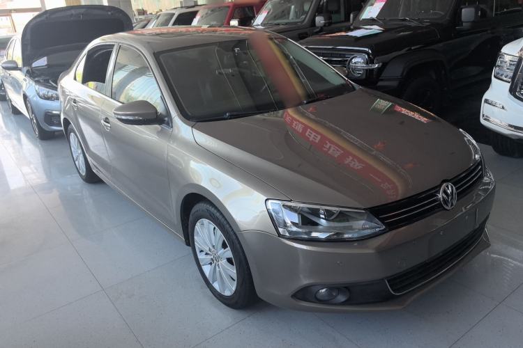 Used Volkswagen Sagitar 2014 Revised Version 1.4TSI Automatic Luxury Edition
