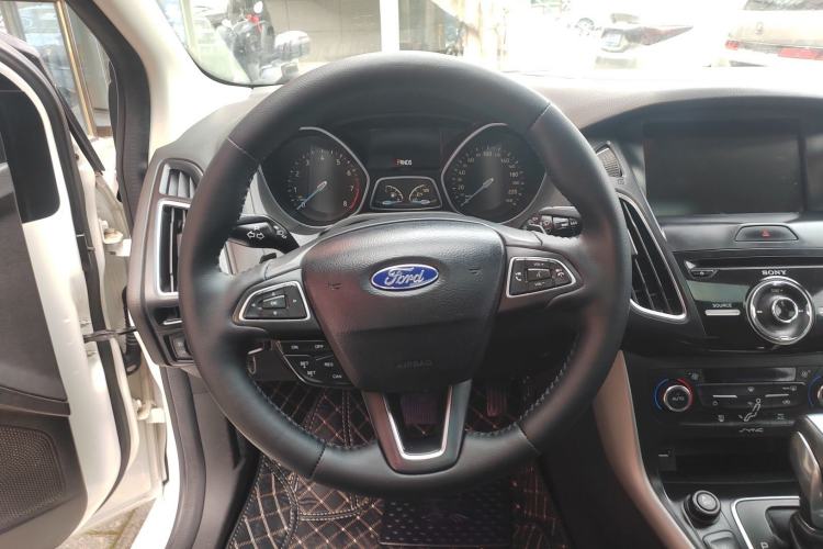 Used Ford Focus 2015 Hatchback EcoBoost 180 Automatic Sport Model