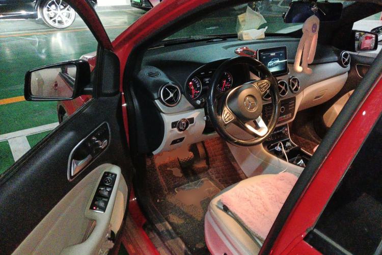 Used Mercedes-Benz B-Class 2015 B 200 Luxury Model
