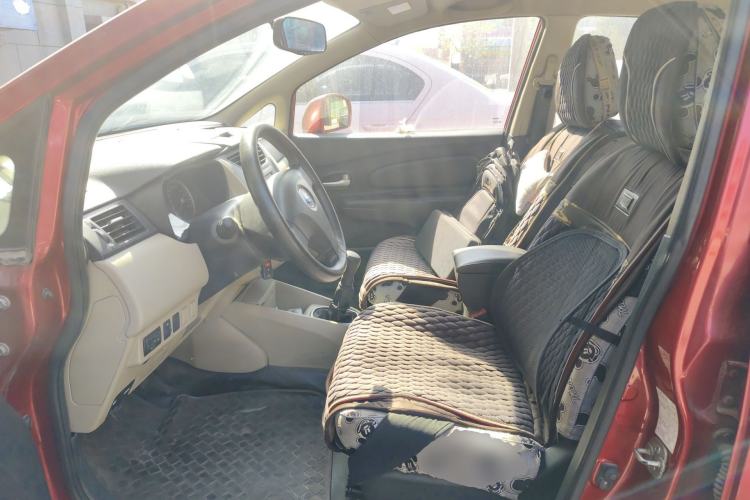 Used Venucia R50 2013 1.6L Manual Fashion Edition Left Front Seat