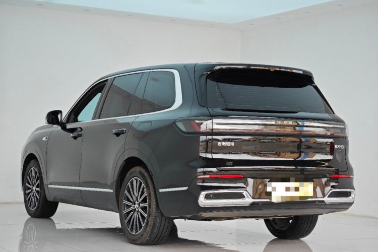 Used Geely Galaxy M9 2025 Model 100km Two-Wheel-Drive Smart Navigation Edition
