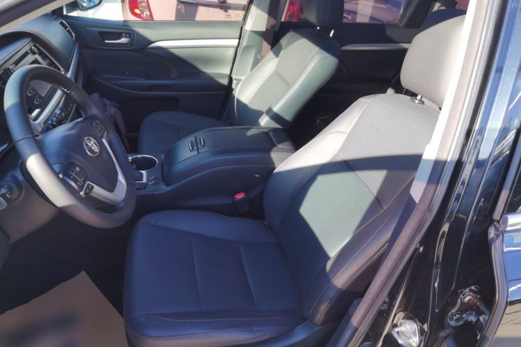 Used Toyota Highlander 2015 2.0T Four-Wheel Drive Luxury Edition 7-Seater