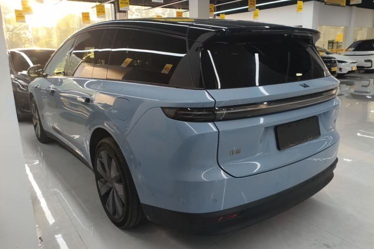 Used Li Auto i8 2025 Model Standard Version
