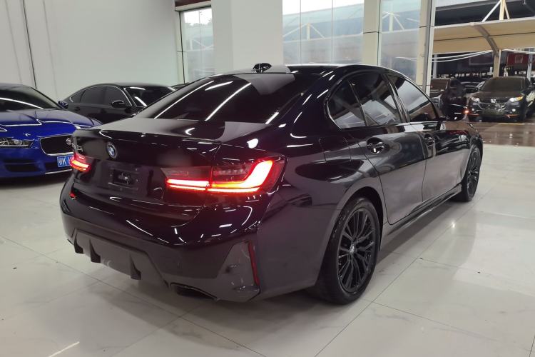 Used BMW 3 Series 2023 325i M Sport Night Edition Package Rear Right 45 Deg