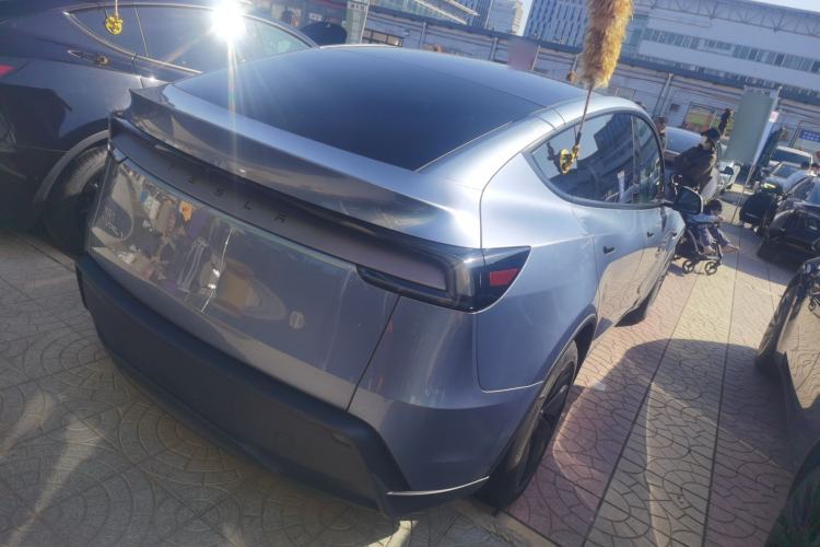 Used Tesla Model Y 2025 Long-Range All-Wheel Drive First Edition