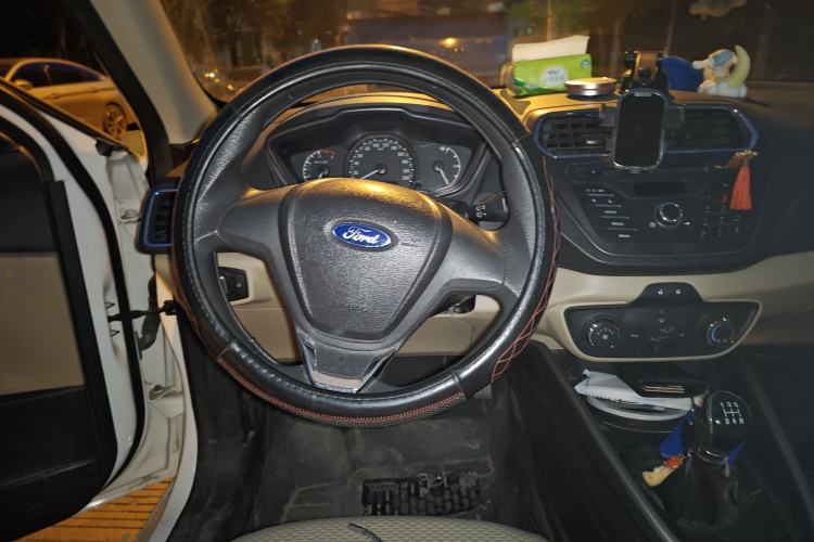 Used Ford Escort 2015 1.5L Manual Comfort Model