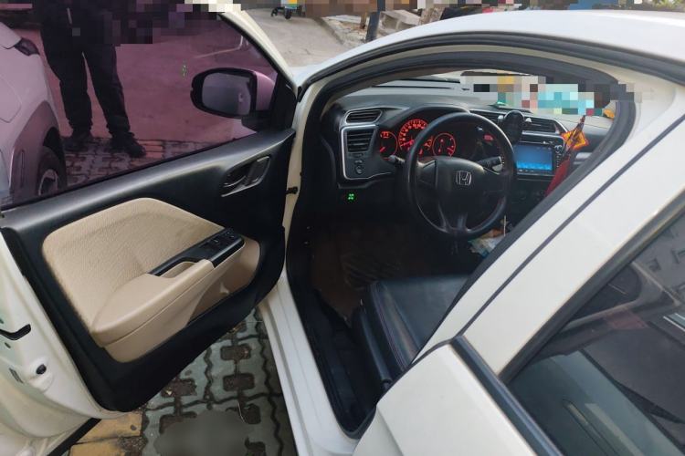 Used Honda Greiz 2016 1.5L Manual Classic Edition
