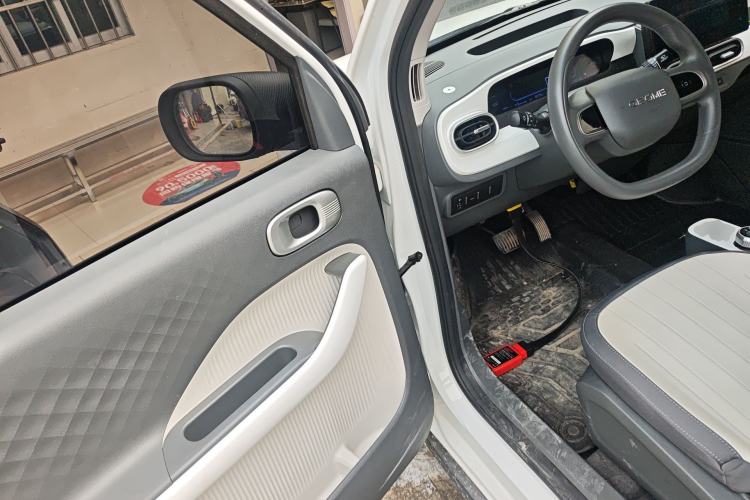 Used Geely Galaxy Panda 2025 210km Panda Rider Driver Seat