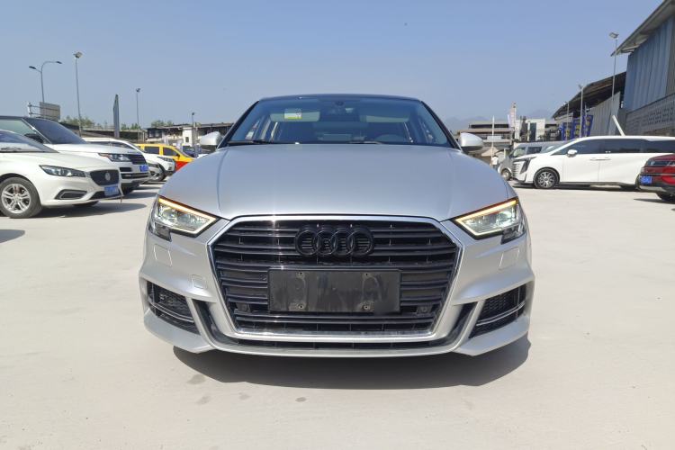 Used Audi A3 2019 Limousine 35 TFSI Fashion Edition China V standard
