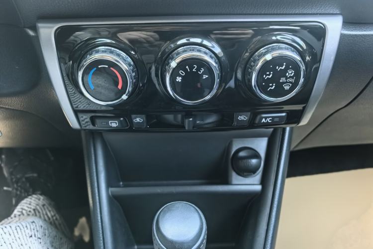 Used Toyota YARiS L Zhi Xuan 2022 1.5L CVT Leading PLUS Edition Interior 7