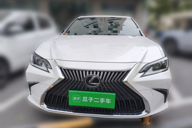 Used Lexus ES 2020 200 Excellence Edition
