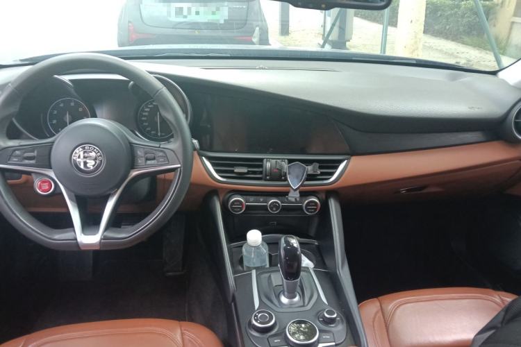 Used Alfa Romeo Giulia 2017 2.0T 200HP Elite Edition