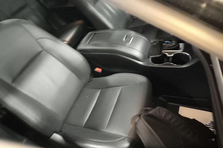 Used Toyota Highlander 2018 2.0T Four-Wheel Drive Luxury Version 7 Seats China VI Standard Right Front Seat