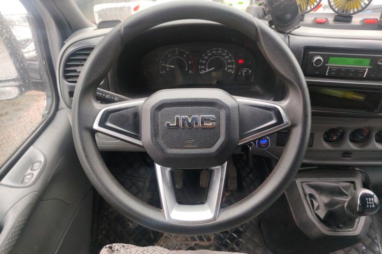 Used JMC Transit 2017 2.8T Commercial Version Short Wheelbase Mid-Roof 6/7/8-Seater JX493
