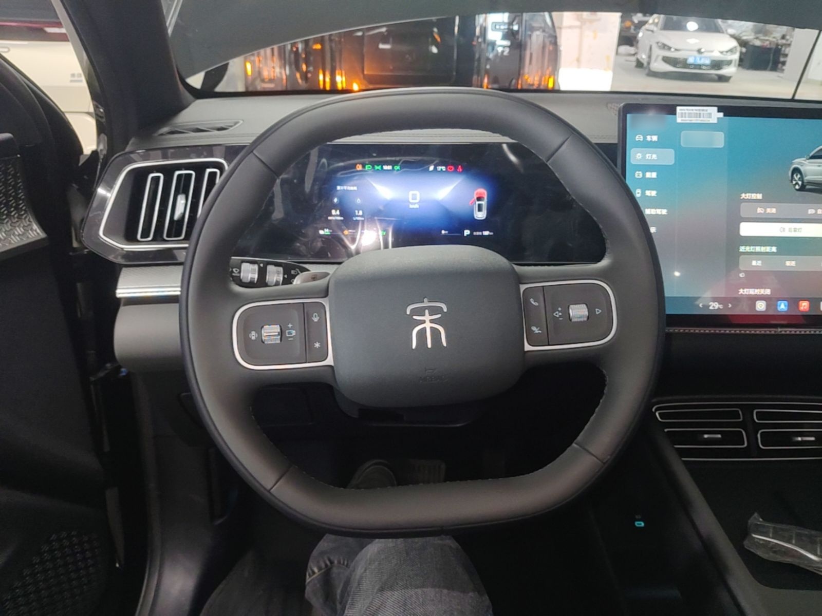 BYD Song Pro New Energy 2026 Model Flying Edition DM-i 220KM Superior Edition — снимка 13
