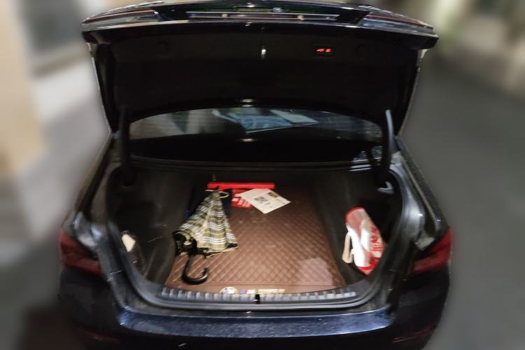 Used BMW 5 Series 2022 Updated 530Li Leading Edition Luxury Package Trunk